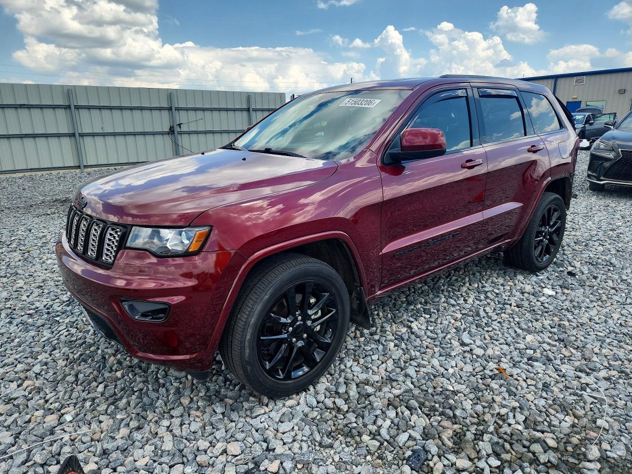 Salvage Jeep Cherokee Image