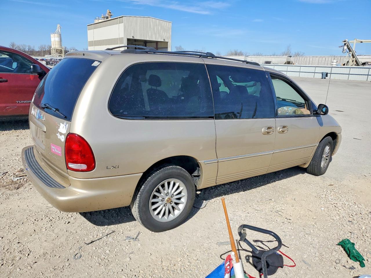 Chrysler Minivan Lxi