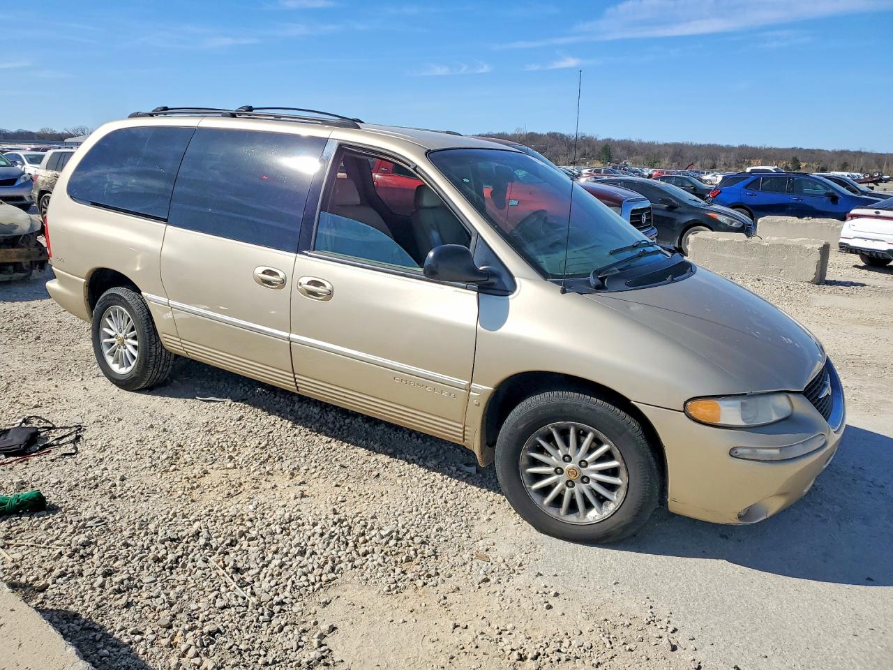 Chrysler Minivan Lxi