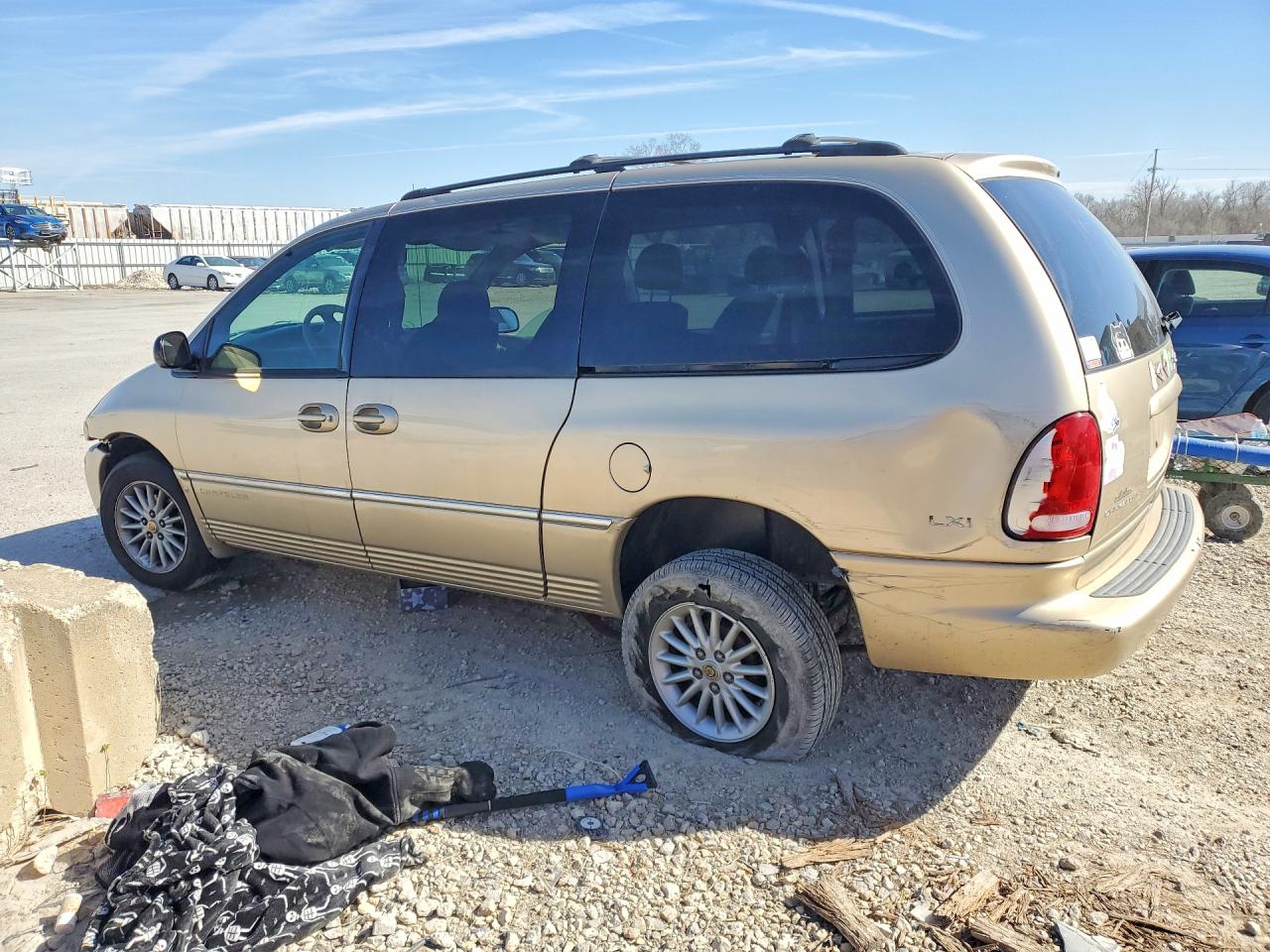 Chrysler Minivan Lxi