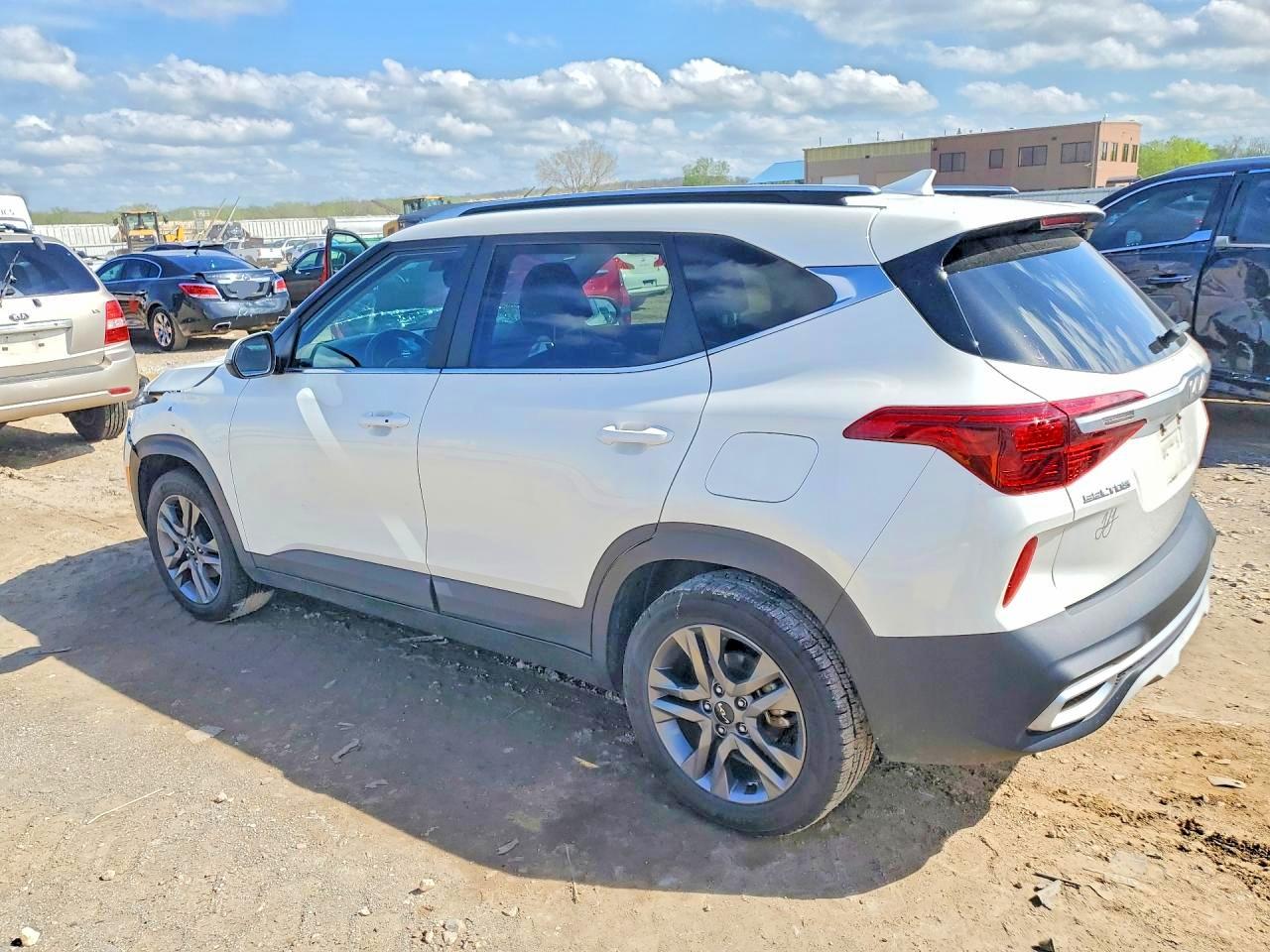 Kia Seltos S