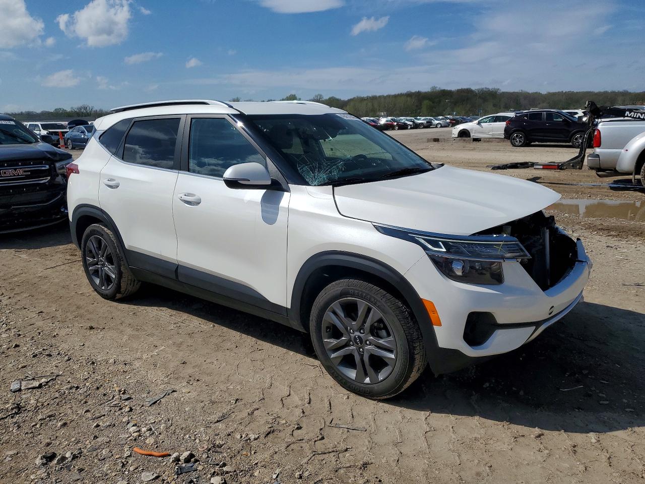 Kia Seltos S
