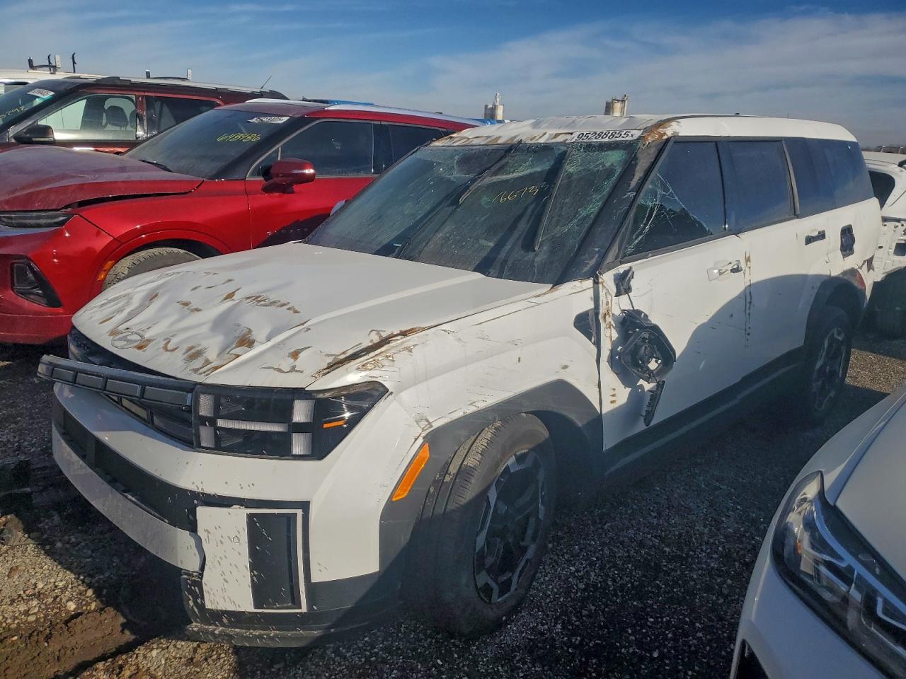 Salvage Hyundai SANTA FE Image