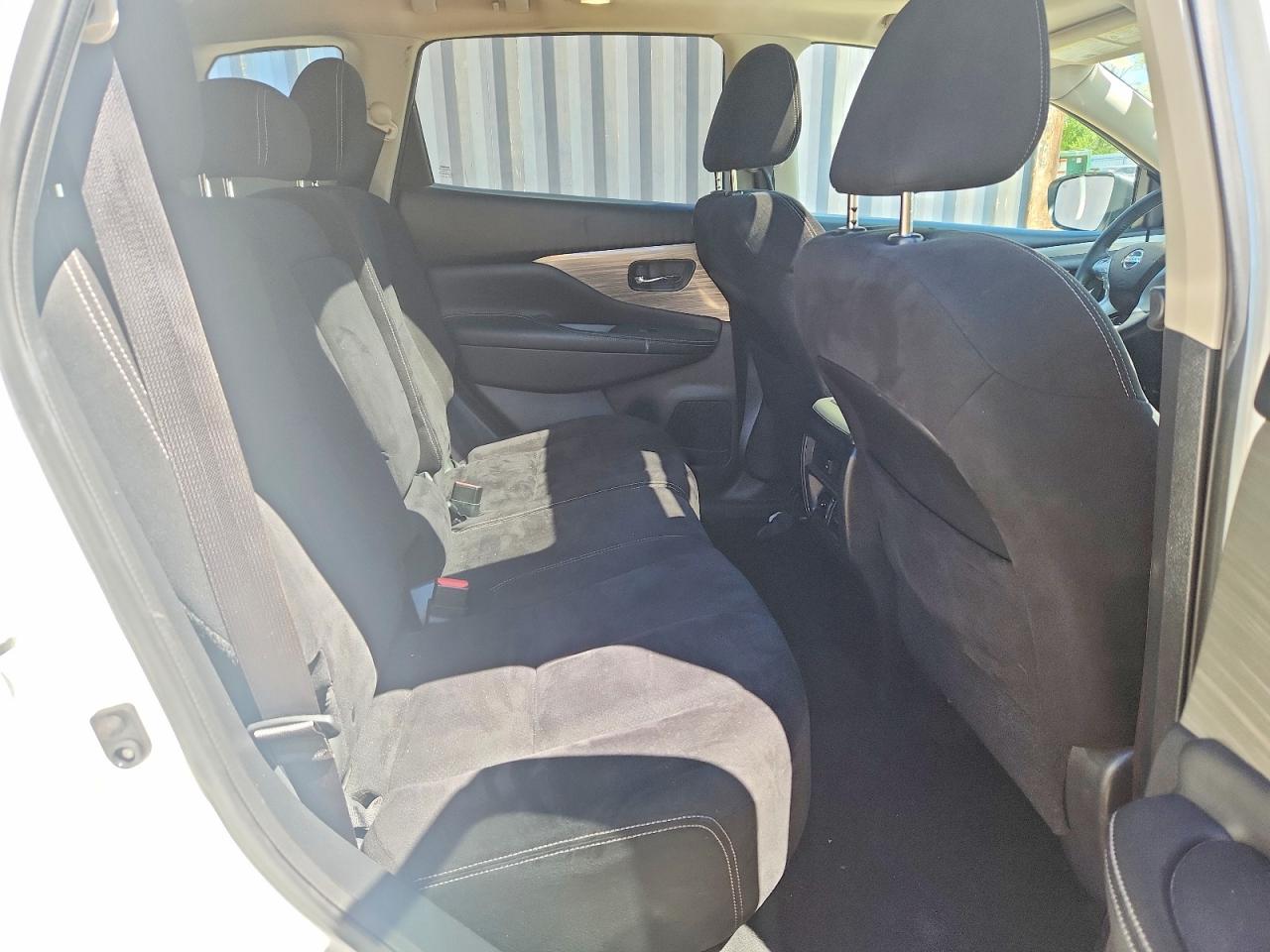 Nissan Murano S