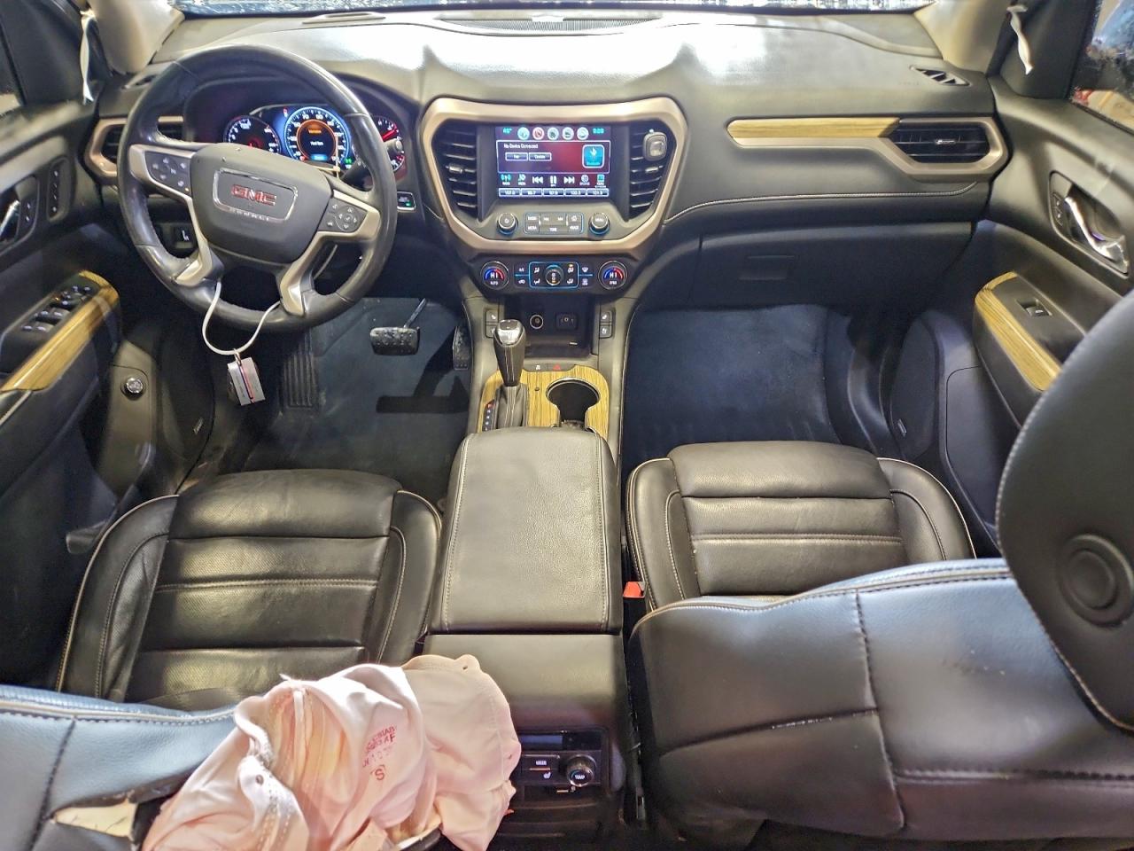GMC Acadia Denali