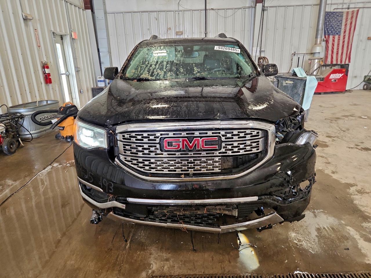 GMC Acadia Denali