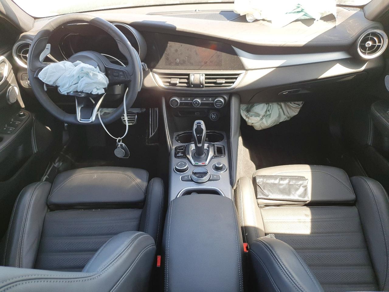 Alfa Romeo Giulia Bas Base