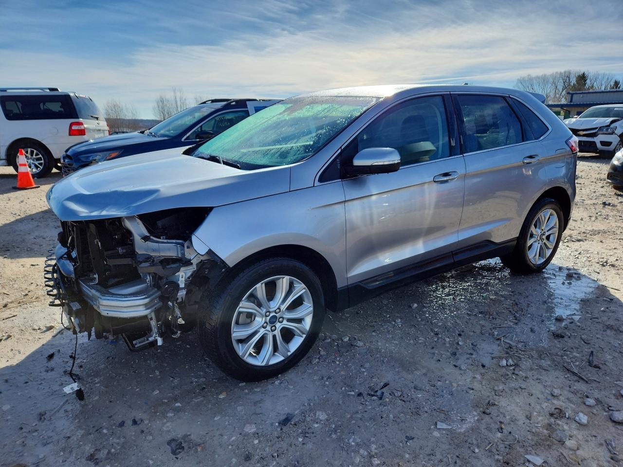 Salvage Ford Edge Image