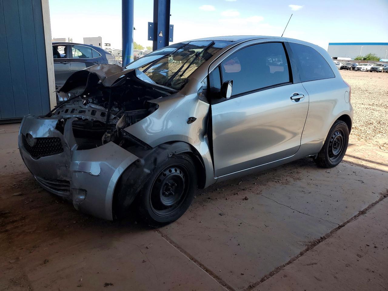 Salvage Toyota Yaris Image