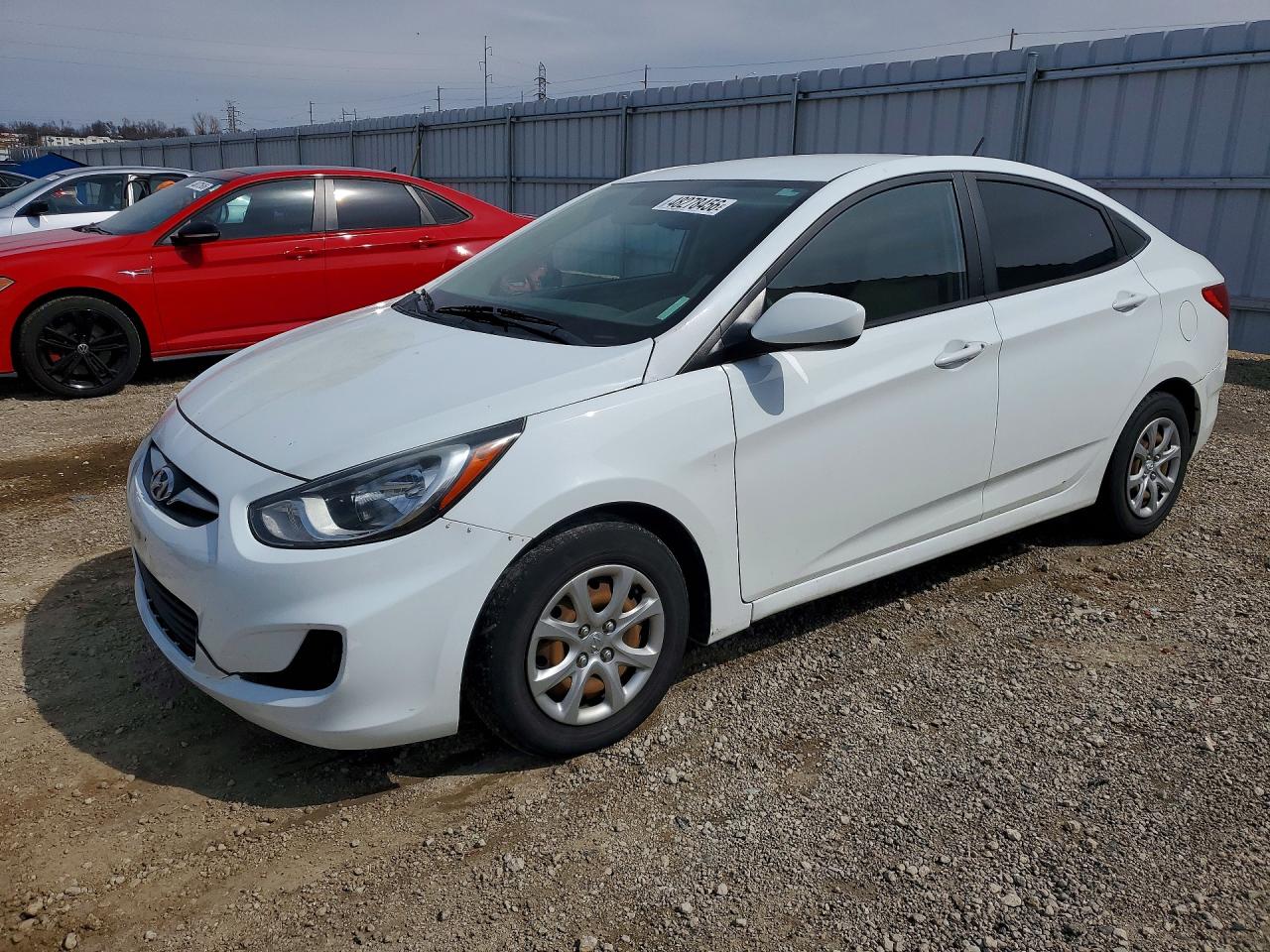 Salvage Hyundai ACCENT Image