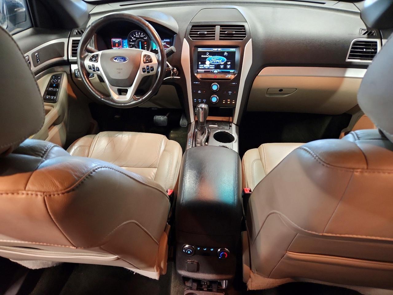 Ford Explorer Xlt