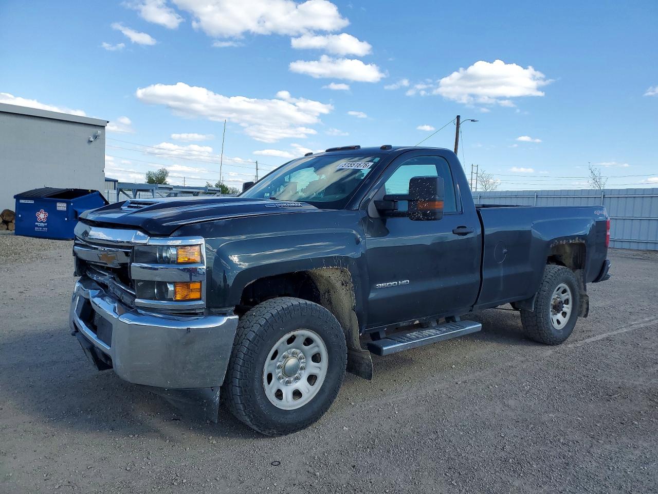 Salvage Chevrolet Silverado Image
