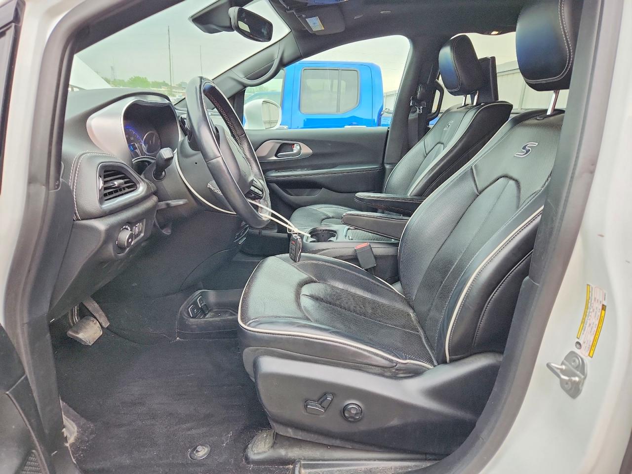 Chrysler Pacifica Limited