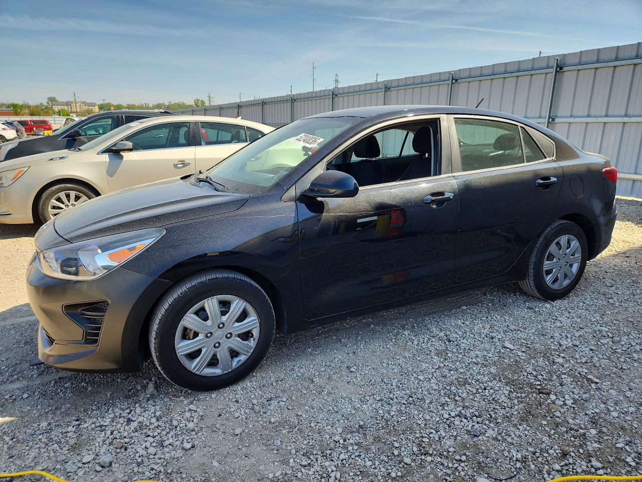 Salvage Kia Rio Image