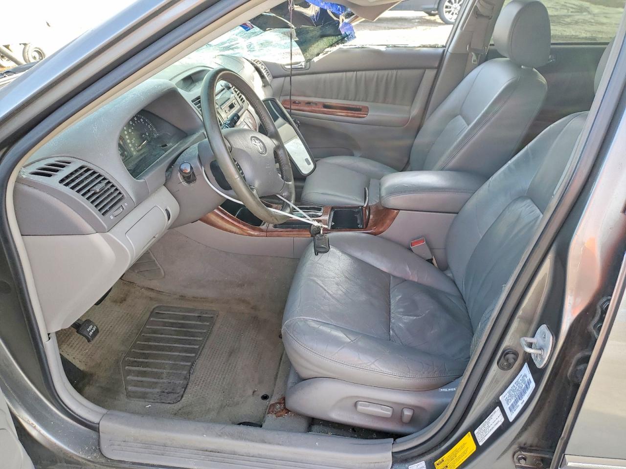 Toyota Camry Xle V6