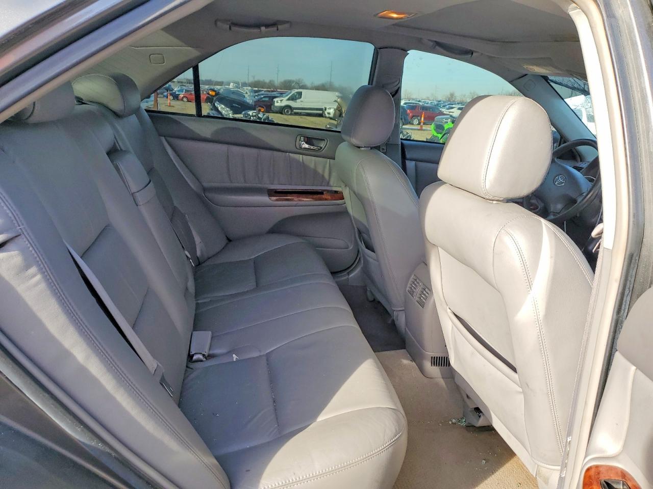Toyota Camry Xle V6