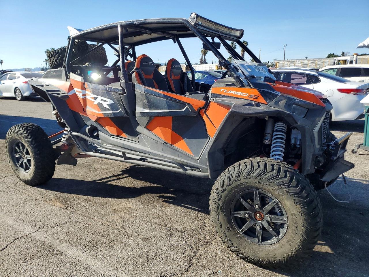 Salvage Polaris RZR Image
