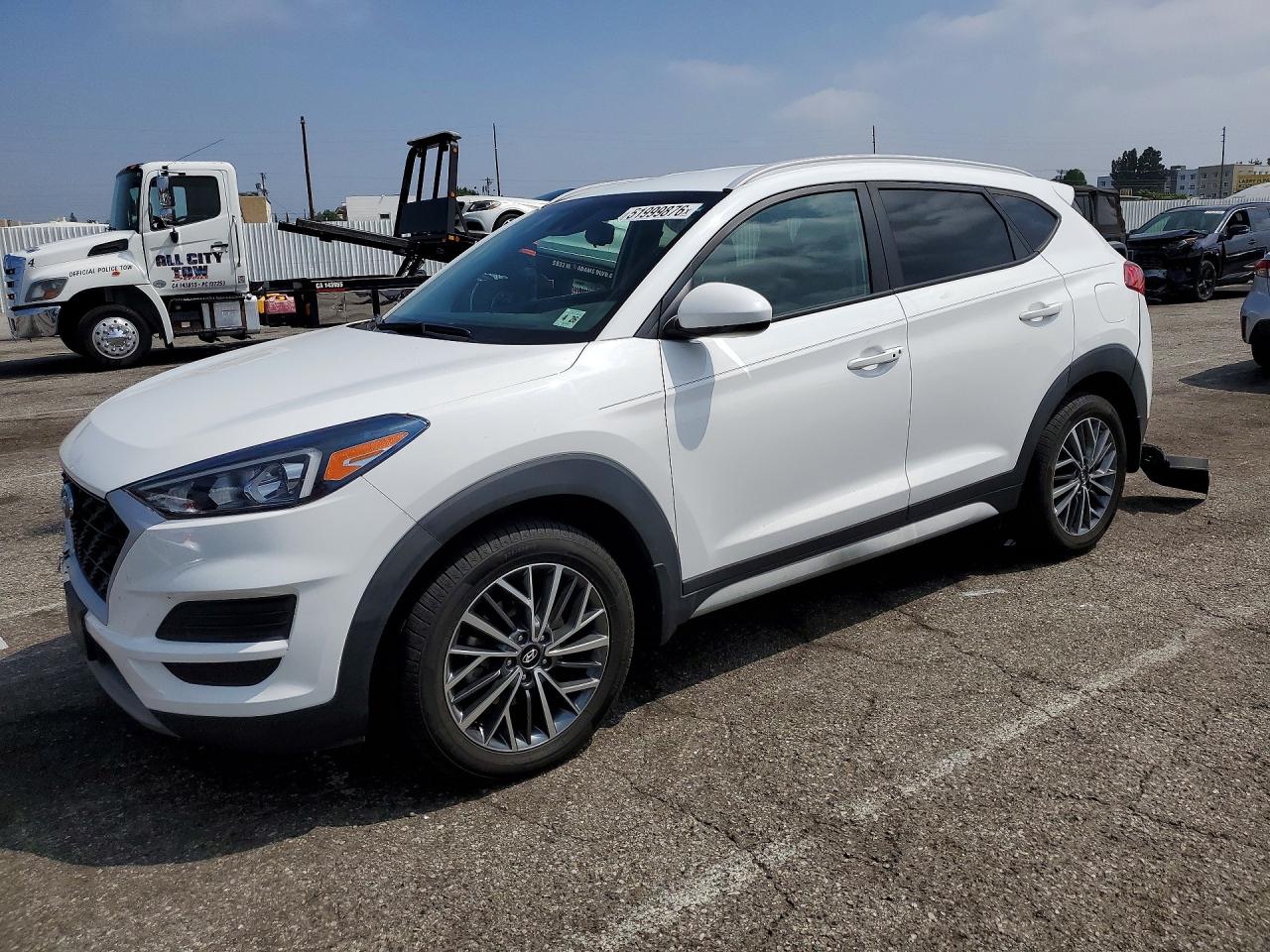 Salvage Hyundai TUCSON Image