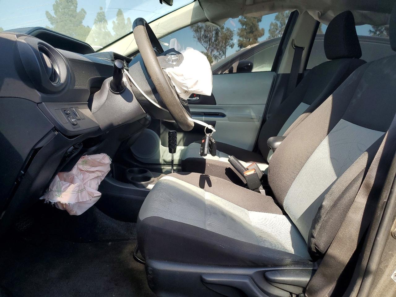 Toyota Prius Three