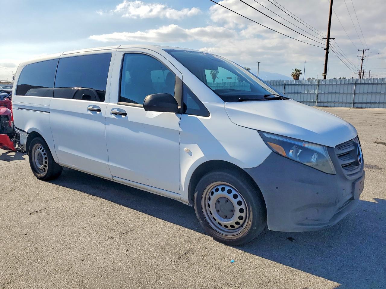 Mercedes-Benz Metris