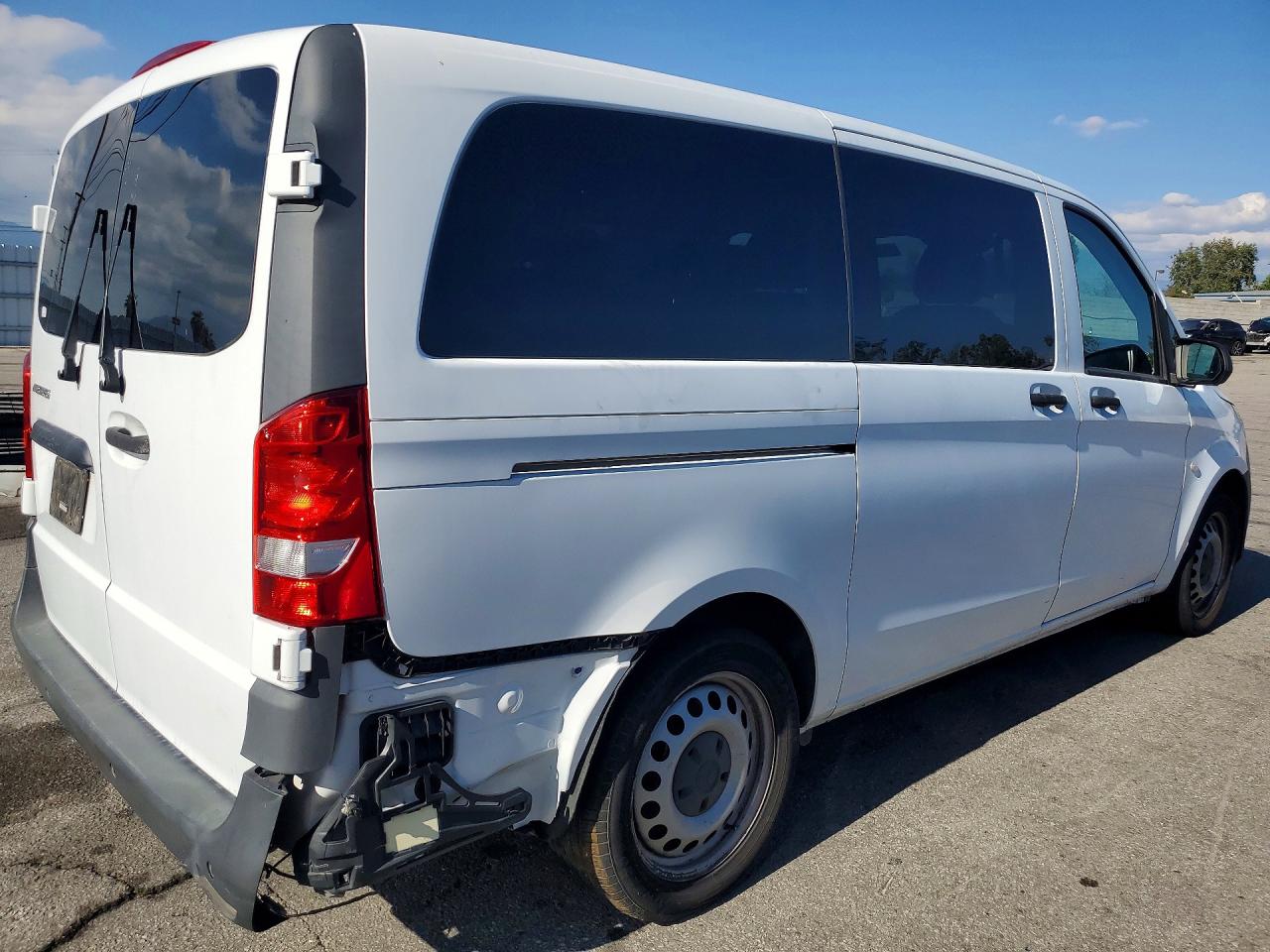 Mercedes-Benz Metris
