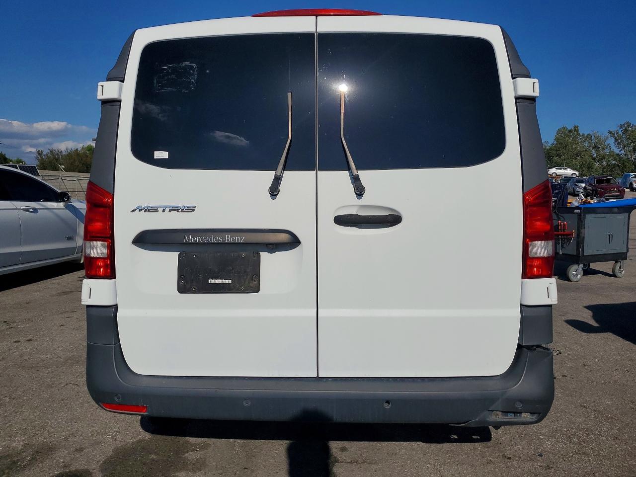 Mercedes-Benz Metris