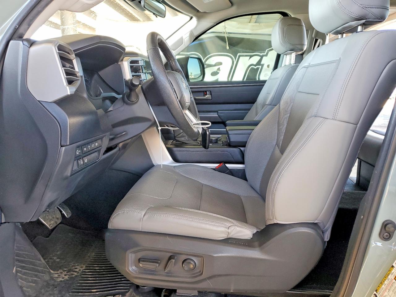 Toyota Tundra Sr5