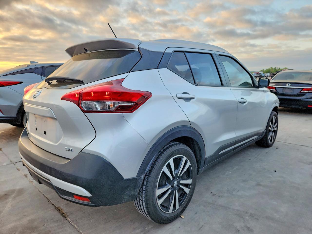 Nissan Kicks Sr