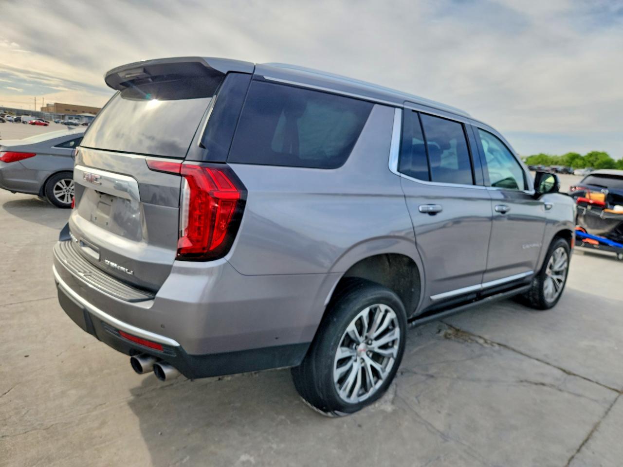 GMC Yukon Denali