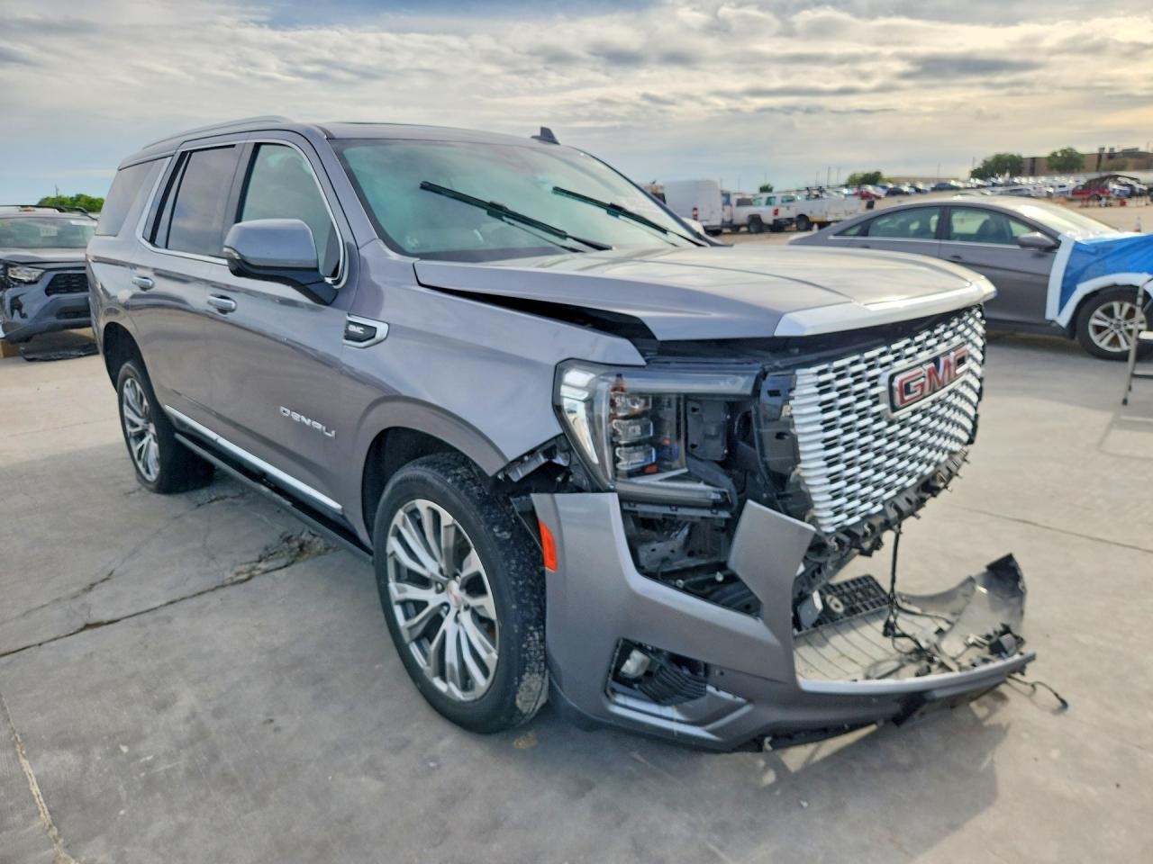 GMC Yukon Denali