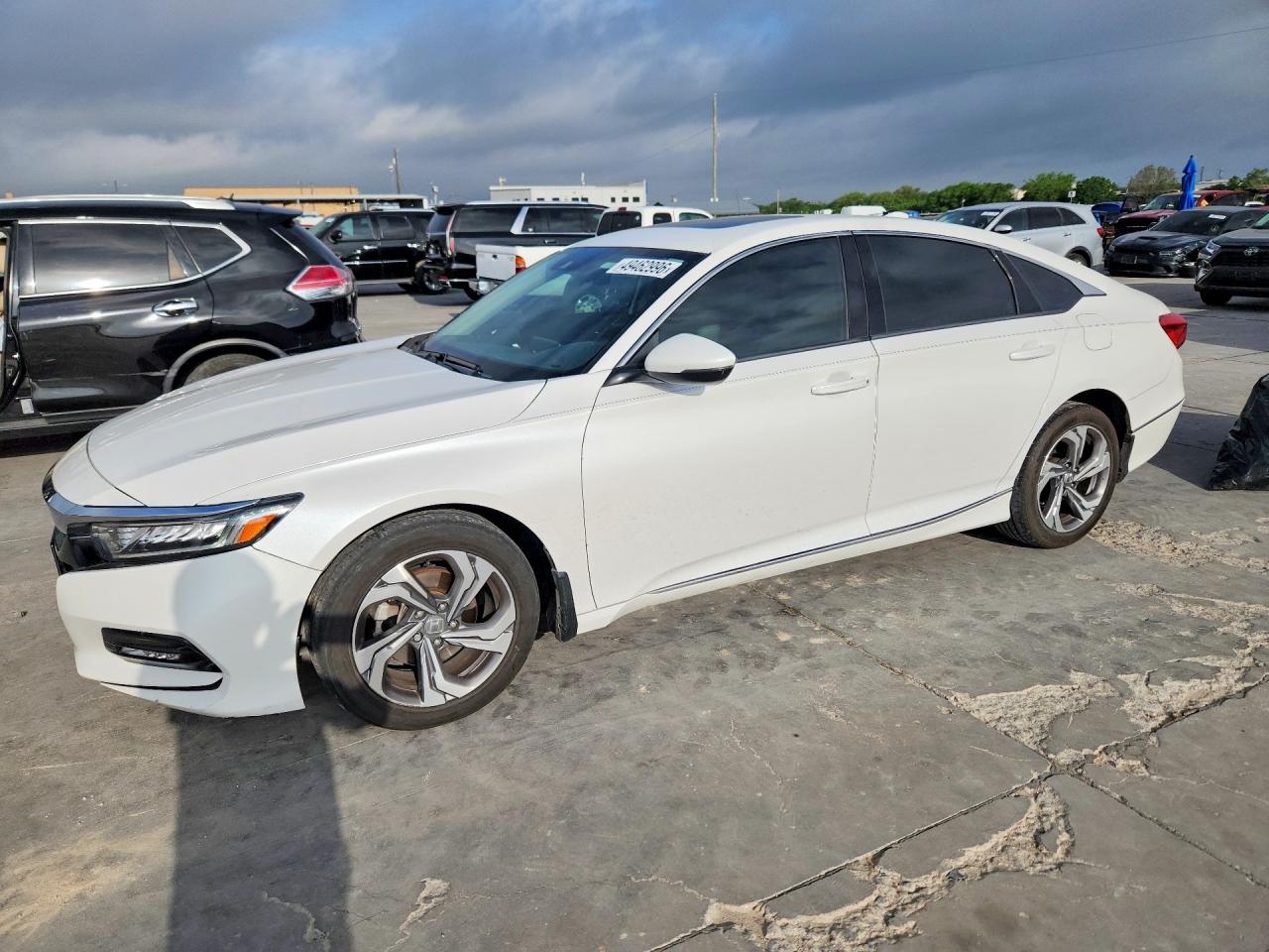 Salvage Honda Accord Image