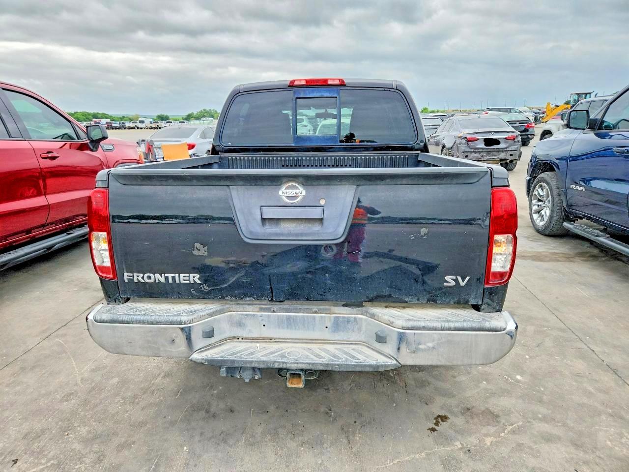 Nissan Frontier Sv
