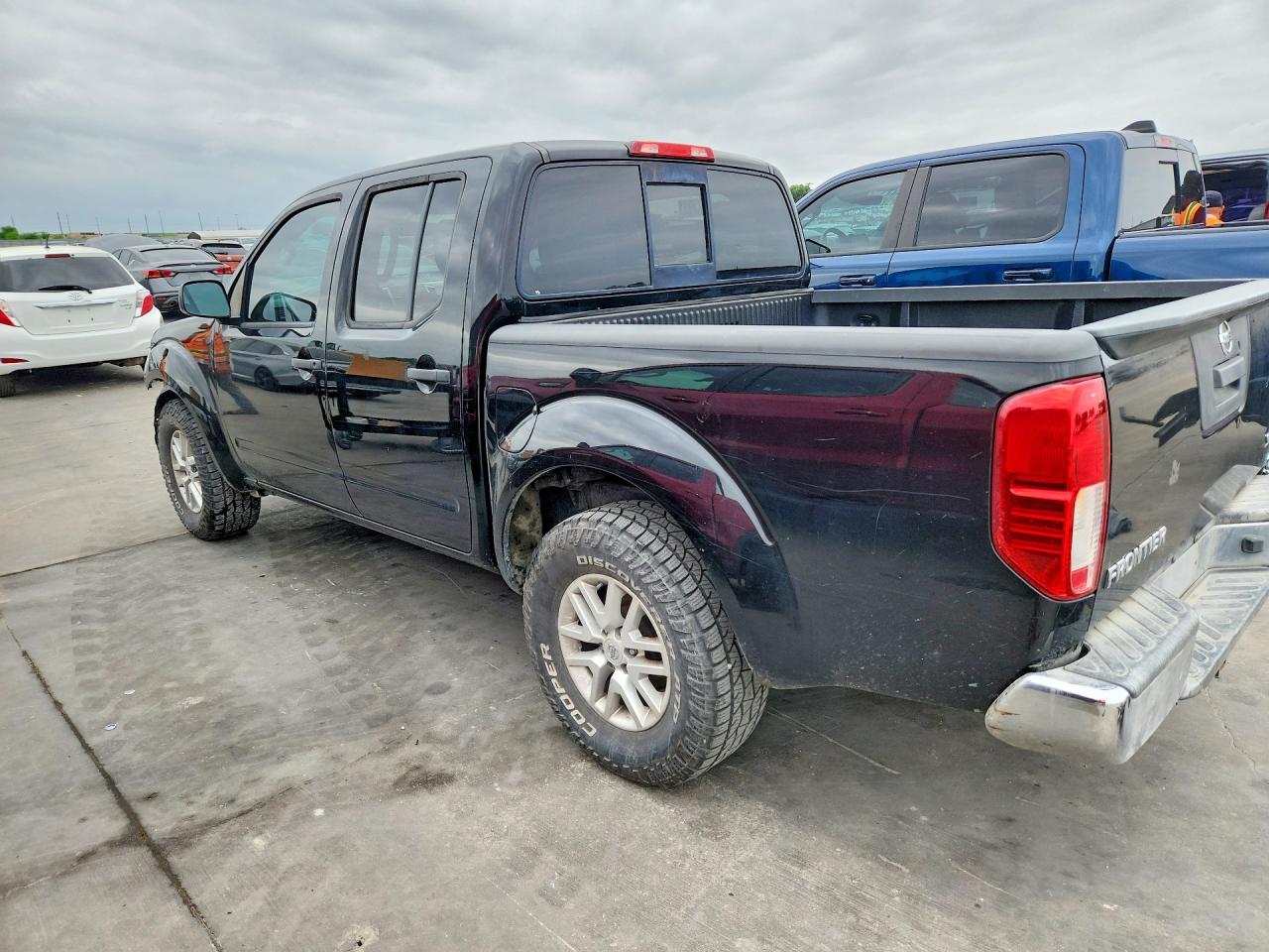 Nissan Frontier Sv