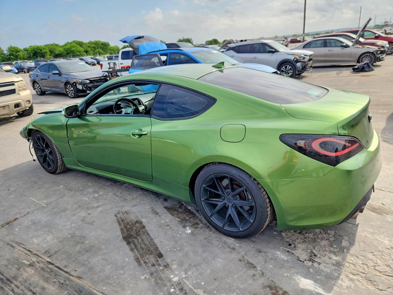 Hyundai Genesis 3.8l