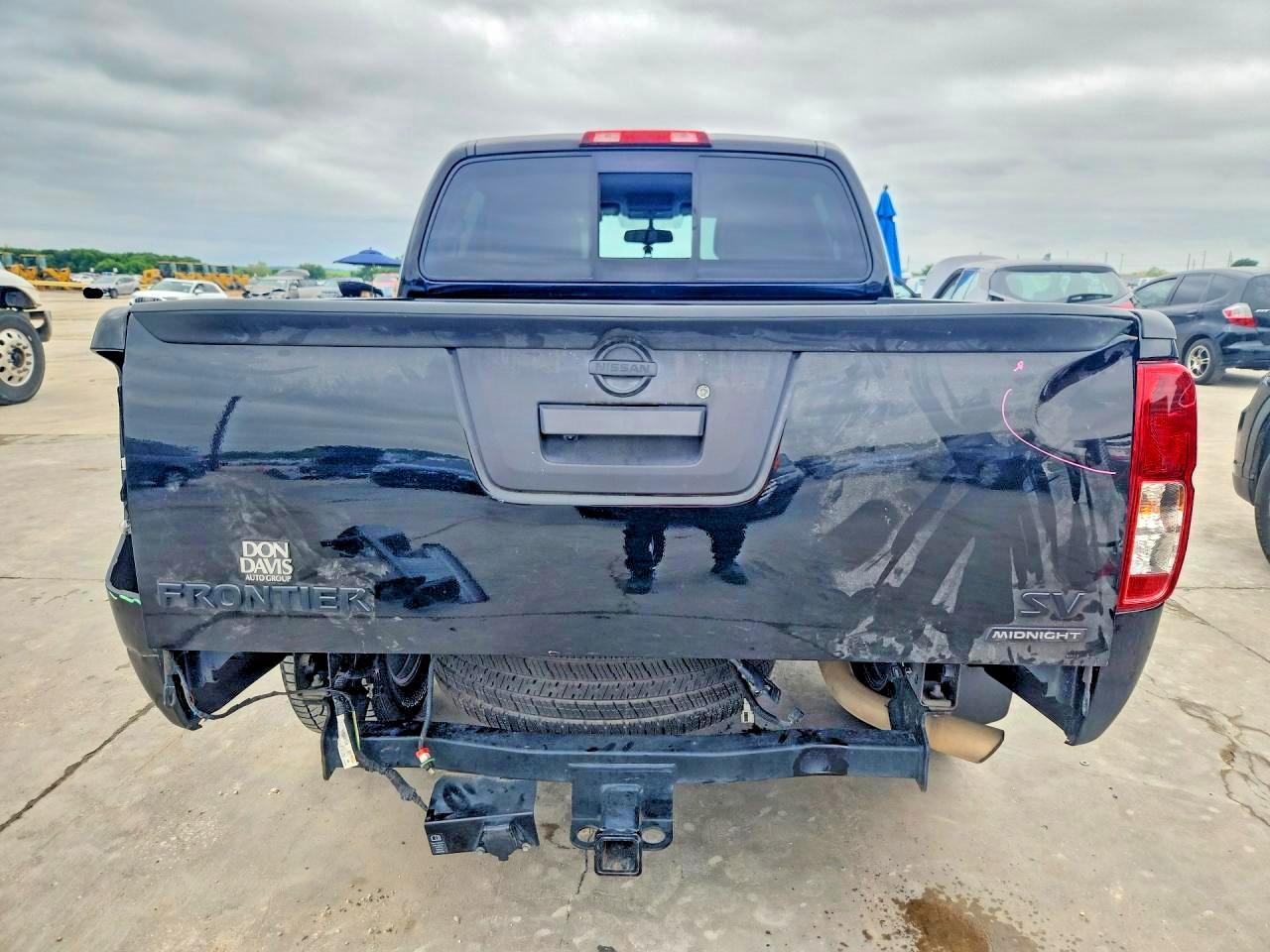 Nissan Frontier Sv