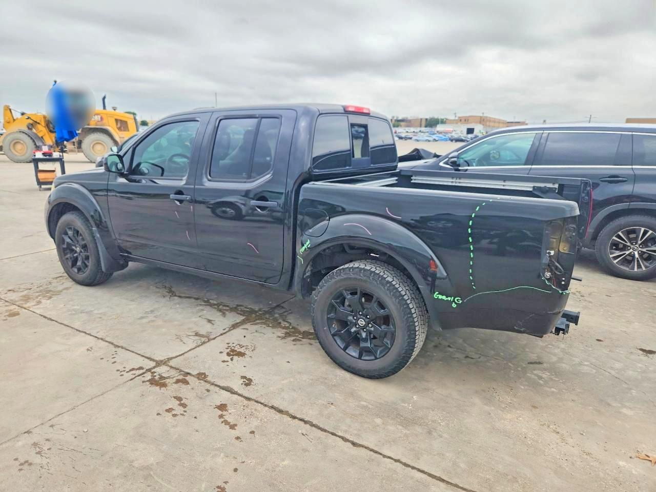 Nissan Frontier Sv