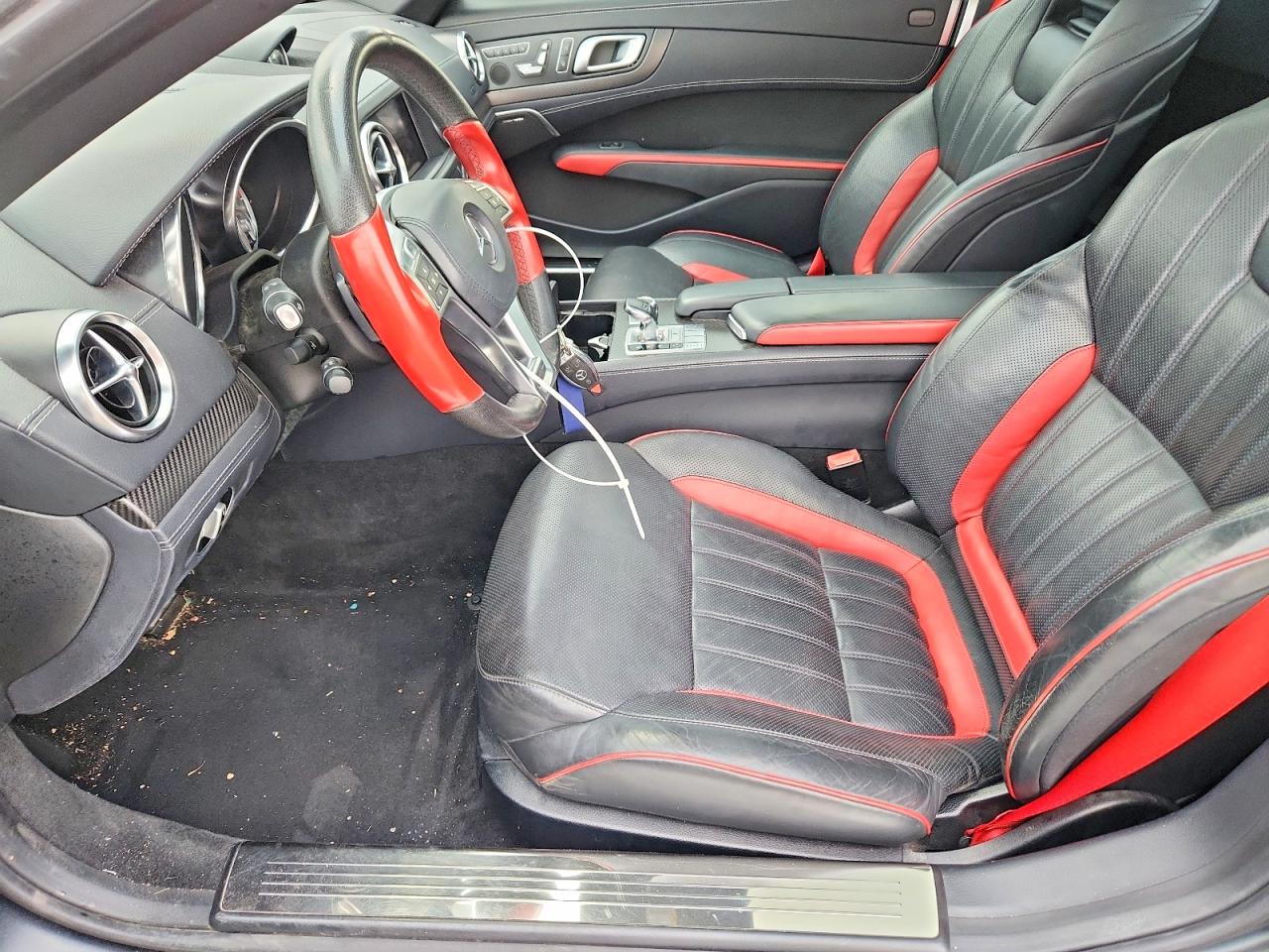 Mercedes-Benz S-Class 550