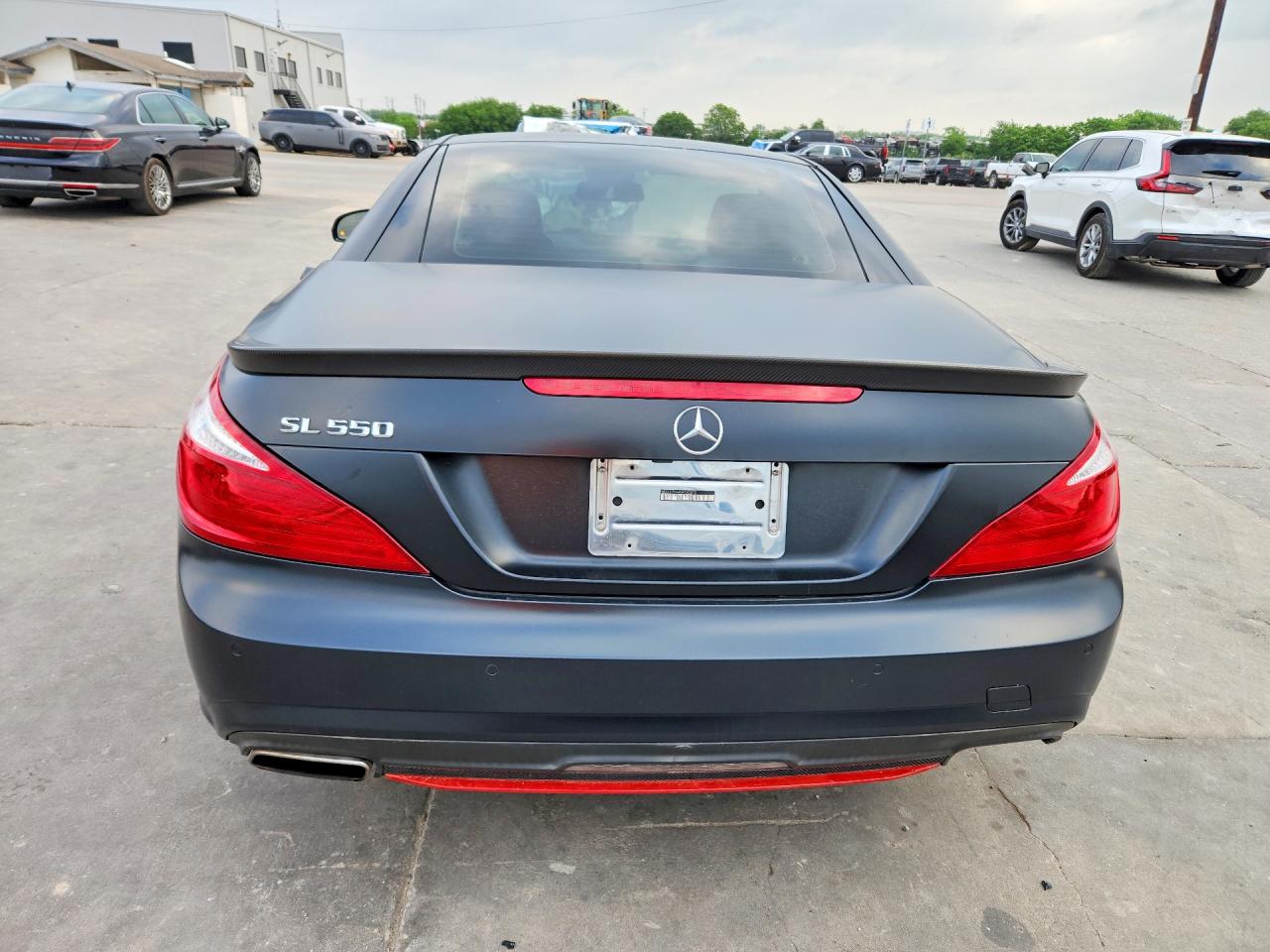 Mercedes-Benz S-Class 550