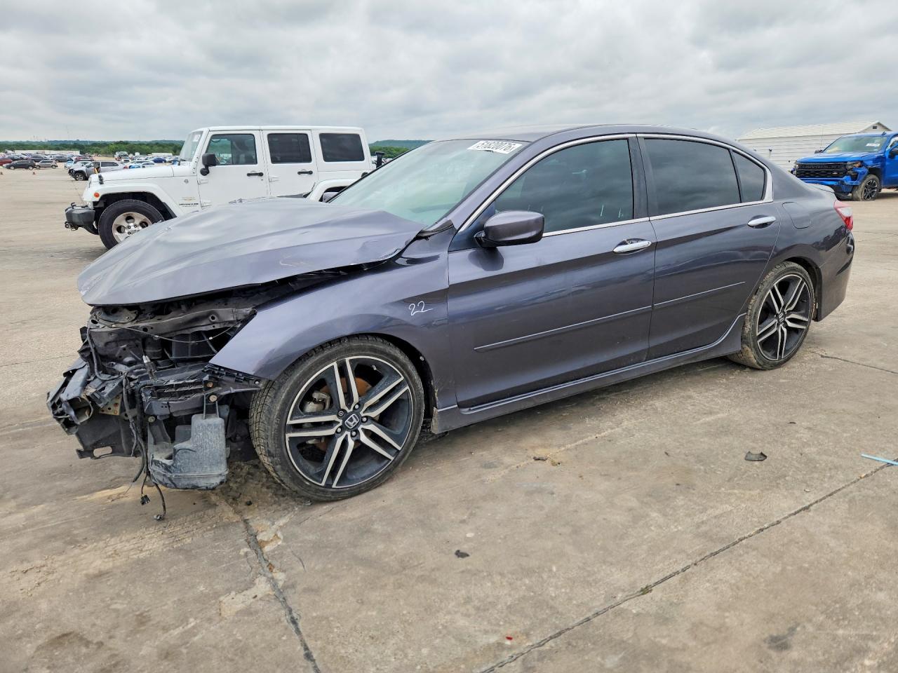 Salvage Honda Accord Image