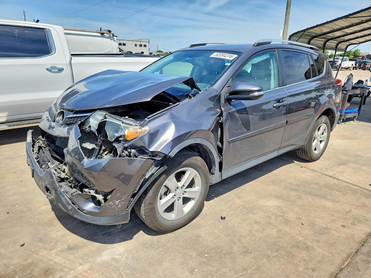 Salvage Toyota RAV4 Image