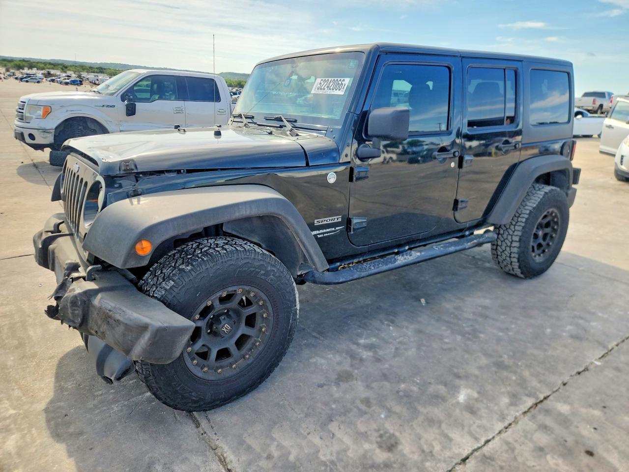 Salvage Jeep Wrangler Image