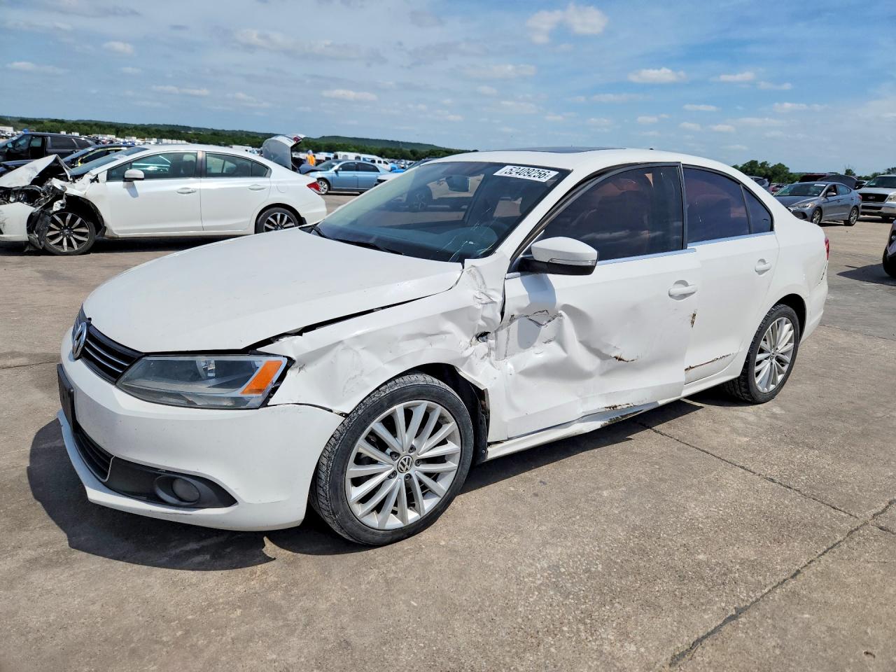 Salvage Volkswagen Jetta Image