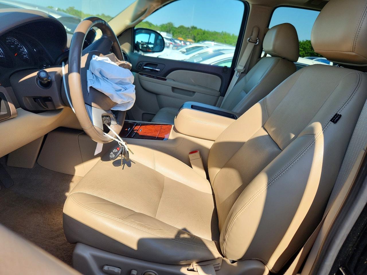 Chevrolet Tahoe C1500 Ltz