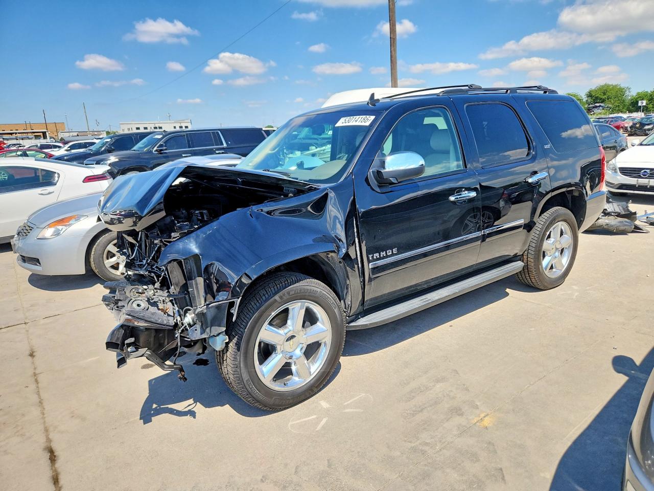 Salvage Chevrolet Tahoe Image