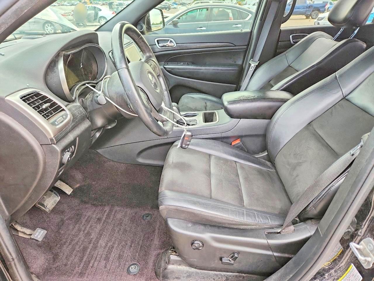 Jeep Grand Cherokee Laredo
