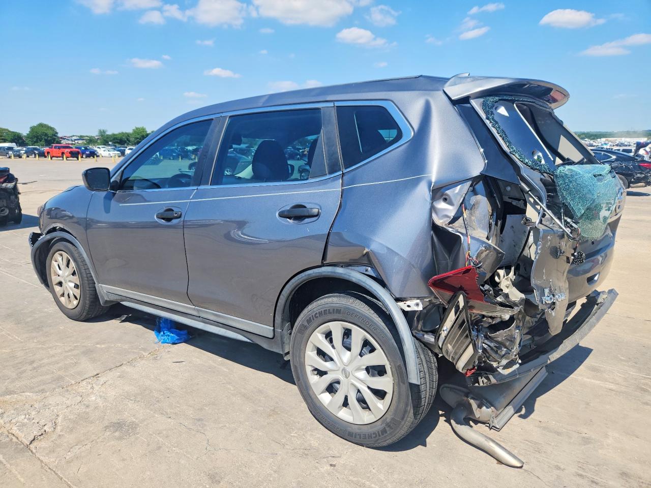 Nissan Rogue S