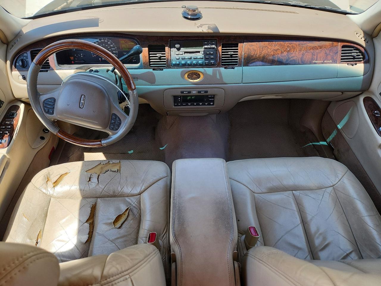Lincoln Towncar Cartier