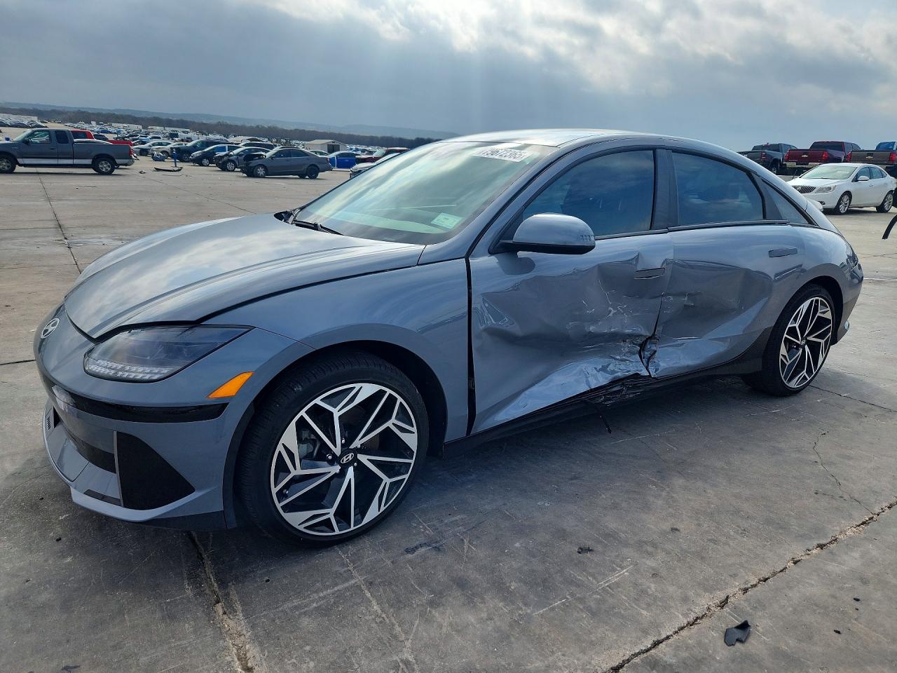 Salvage Hyundai Ioniq Image