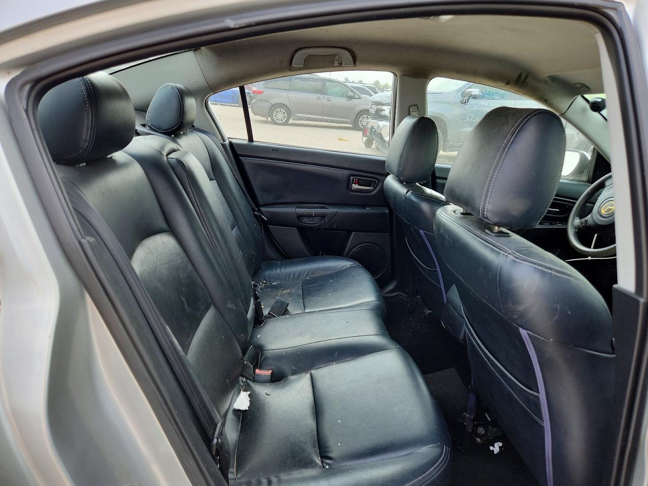 Mazda 3 I