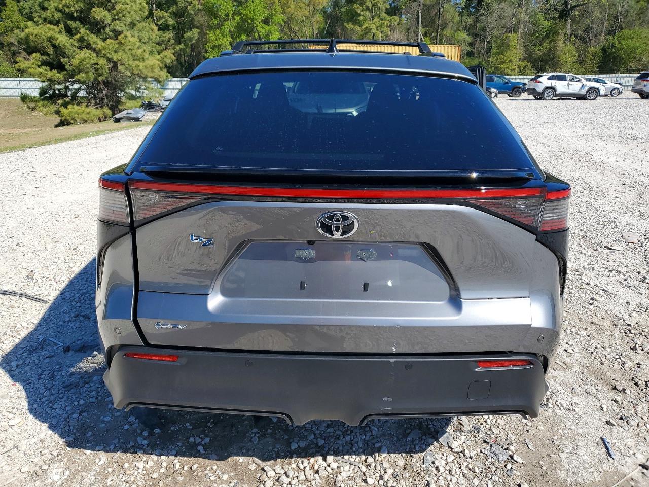 Toyota Bz Xle Plus